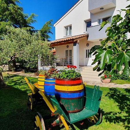 Ferienwohnung Nevija Peroj Exterior foto