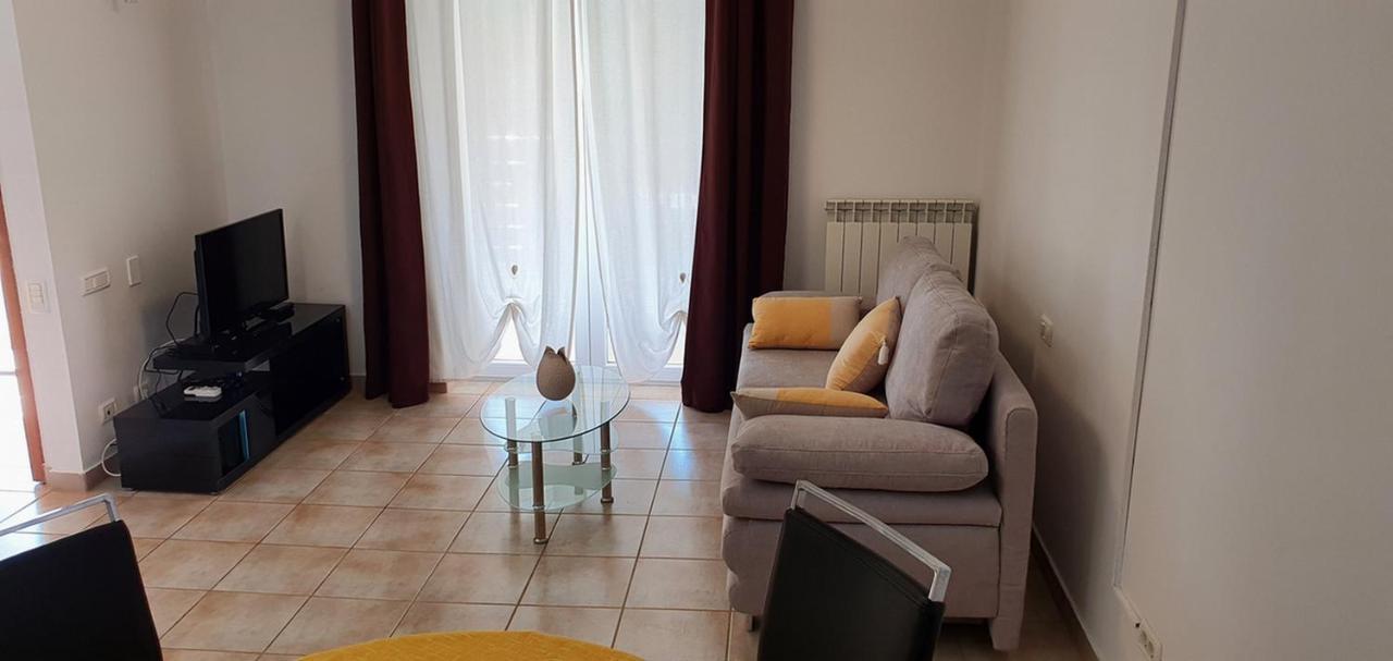 Ferienwohnung Nevija Peroj Exterior foto
